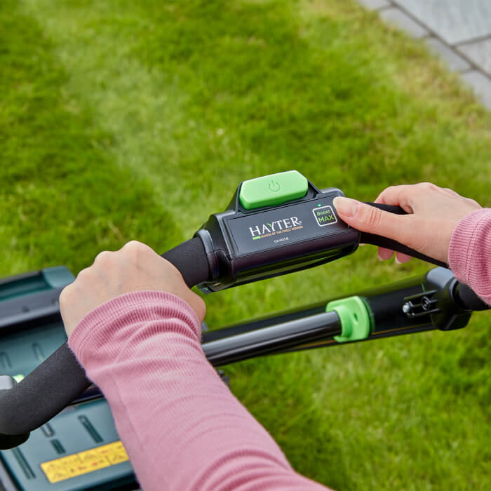 Hayter Hawk 36 Push 60V Battery Lawn Mower Kit