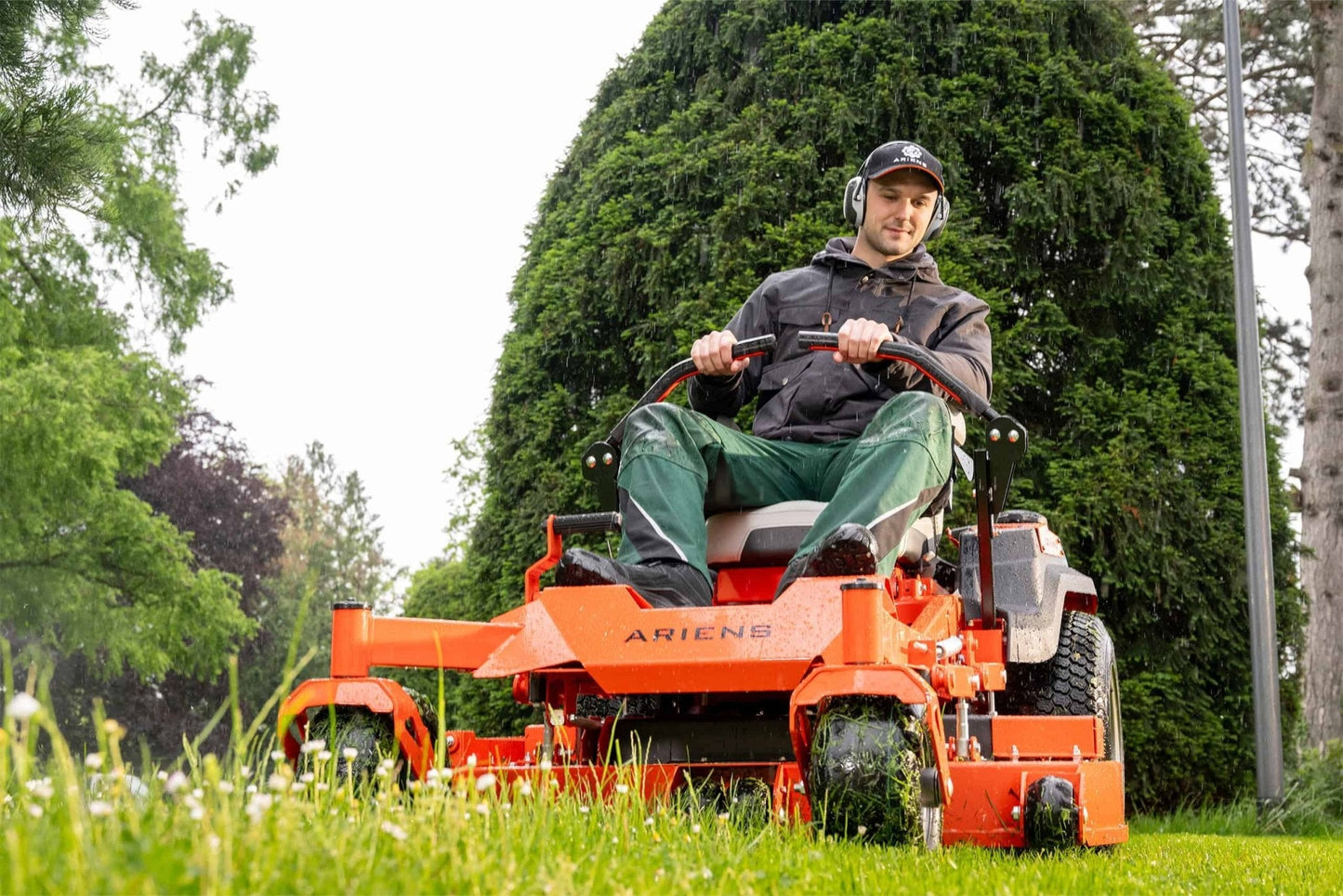 Ariens Apex 48 122cm (48") Zero-Turn Mower