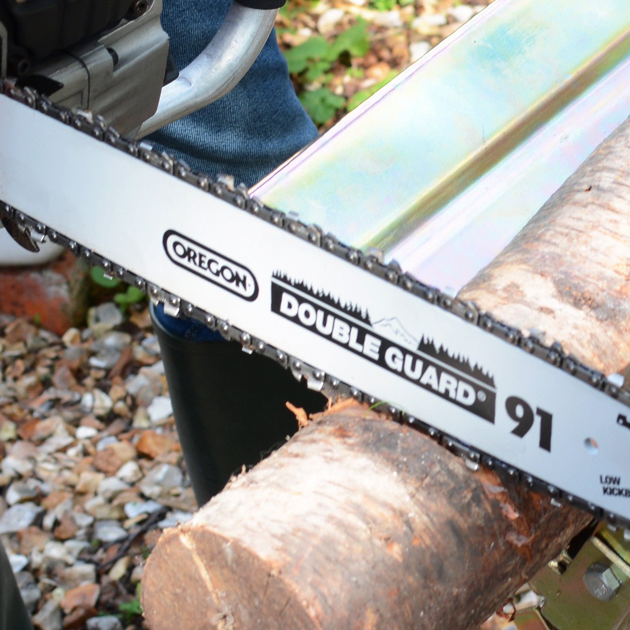 Cobra CS1024V 24V Cordless Chainsaw