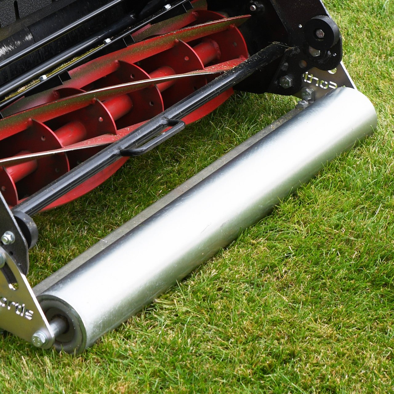 Cobra Fortis Stadium 34 Honda Cylinder Lawnmower