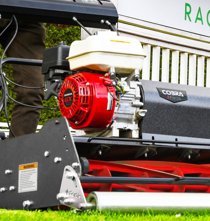 Cobra Fortis Stadium 34 Honda Cylinder Lawnmower