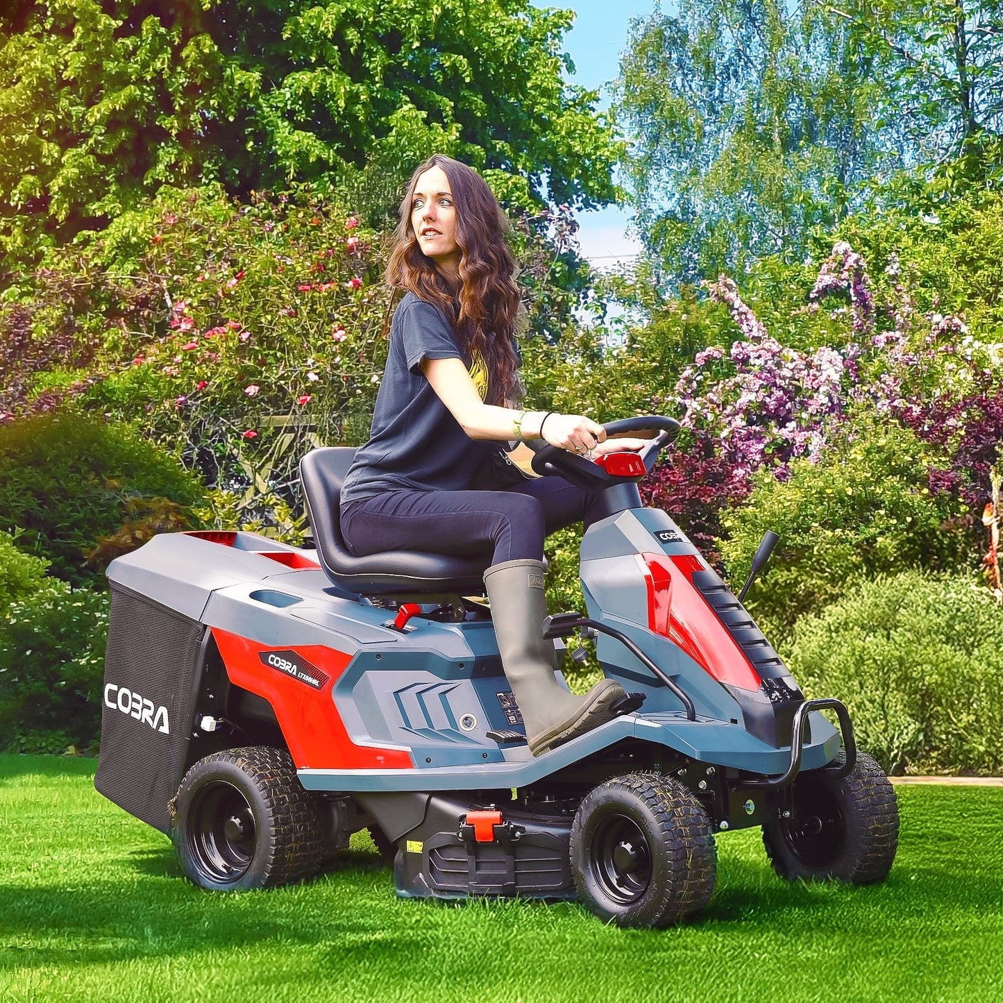 Cobra LTX66HRL 26" Hydrostatic Premium Lawn Rider
