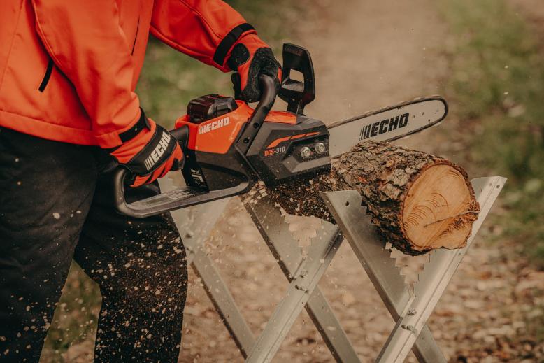 Echo DCS-310 30cm Compact Battery Chainsaw