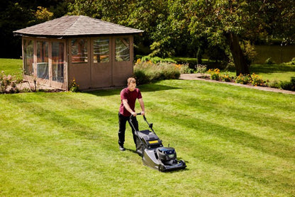 Hayter Harrier 56 Pro Rear Roller 60V Battery Mower