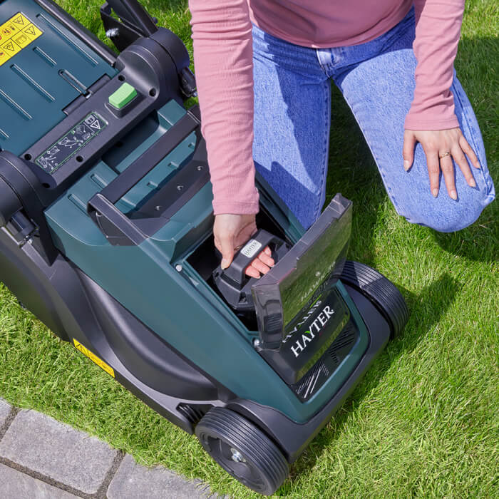 Hayter Hawk 36 Push 60V Battery Lawn Mower Kit