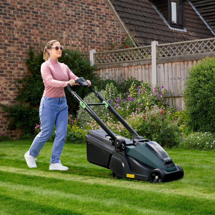 Hayter Hawk 36 Push 60V Battery Lawn Mower Kit