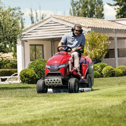 Honda HF 2625 HTE 122cm (48") Premium Lawn Tractor with Versamow Mulching and Electric Empty