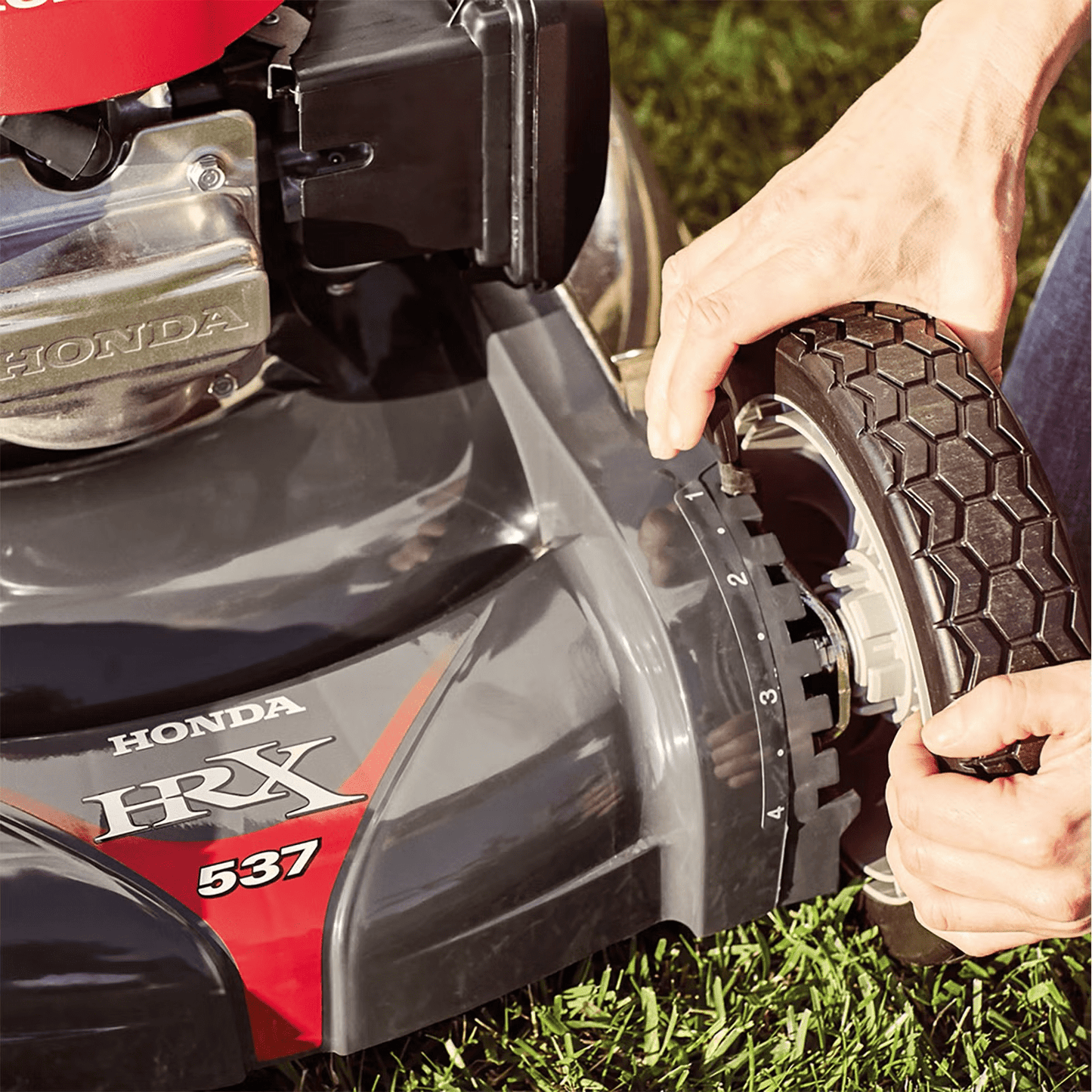 Honda HRX 537 VY 53cm (21") 4 Wheel Variable Speed Roto Stop Mower with Versamow Mulch System