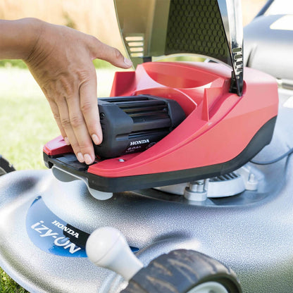 Honda Izy HRG 416 XB 41cm Cordless Lawn Mower Bundle – Cordless Hedgetrimmer, 4Ah Battery & Fast Charger