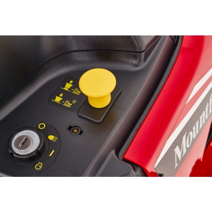 Mountfield 1530H 84cm (33") Hydrostatic Rear Collect Lawn Tractor