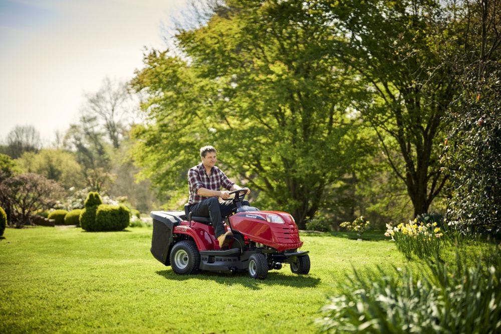 Mountfield MTF84M 84cm (33") 5 Speed Rear Collect Lawn Tractor