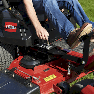 Toro Titan ZXM5475 137cm (54") Zero Turn Tractor with Myride
